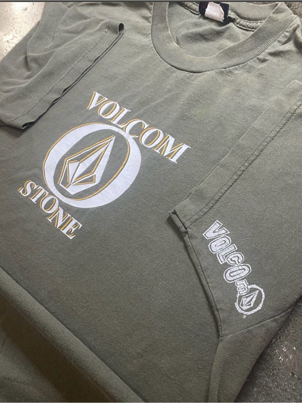 Vintage Y2K Olive Green Volcom Stone Boxy Fit Skater Surf Casual T-Shirt Men’s L